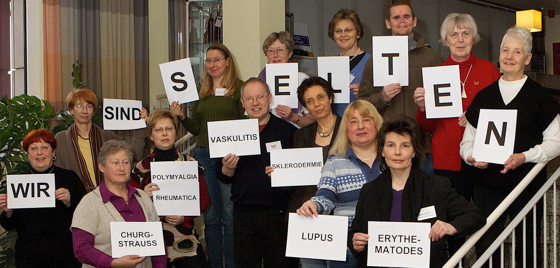 Gruppenfoto Wir sind selten 2011 Treffen seltene Erkrankungen Rheuma Liga rheumaliga
